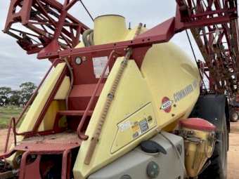 2011 Hardi Commander 7030i Boom Spray
