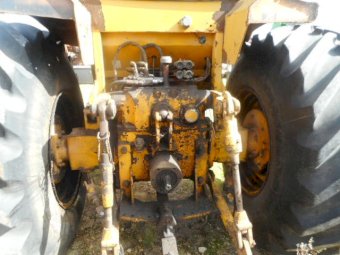 Under Auction - (A226) 1977 Chamberlain 4080 Tractor 