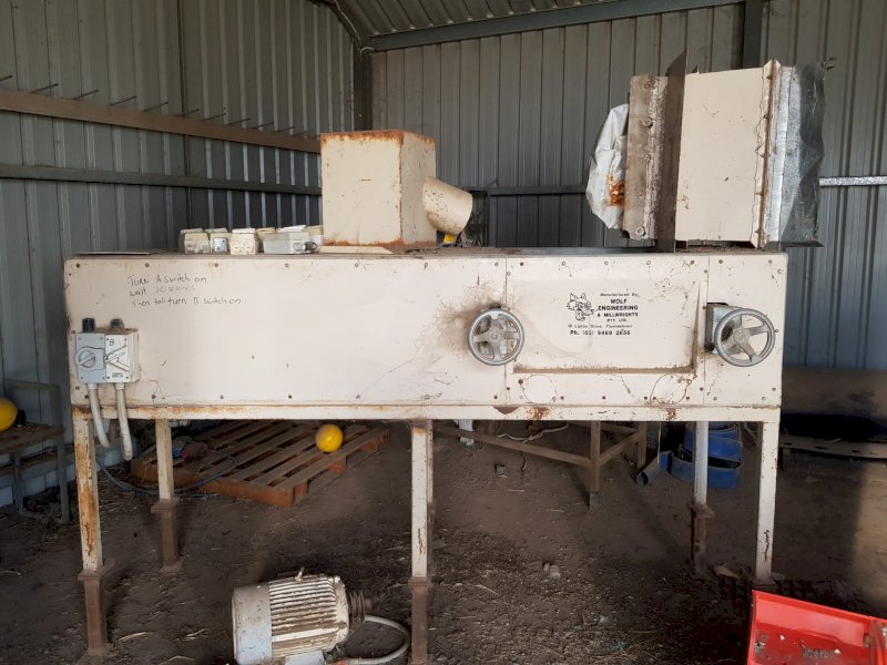 Wolf Engineering 8" Roller Mill