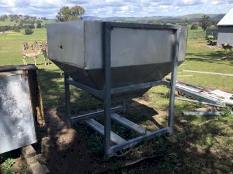 Stainless steel grain bin & forklift stand
