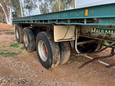 1981 Haulmark 40ft Flat Top Trailer