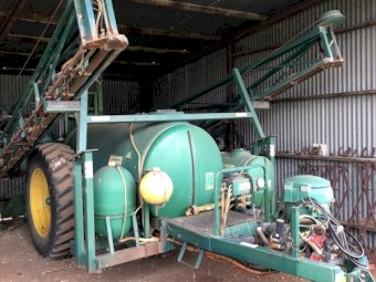 Goldacres 4024 Prairie Boom Spray