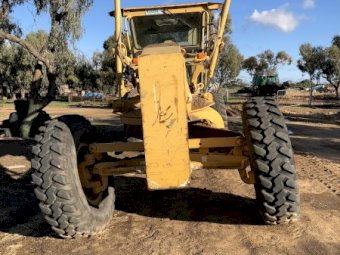 Caterpillar 12H Grader