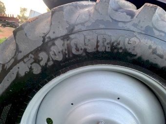 2002 Case IH MX 220 Tractor