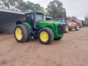2010 John Deere 8320R Tractor