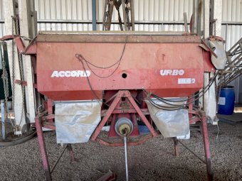 Accord Turbo 18m Boom Spreader