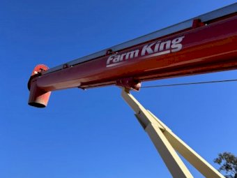 Farm King 1336 Auger