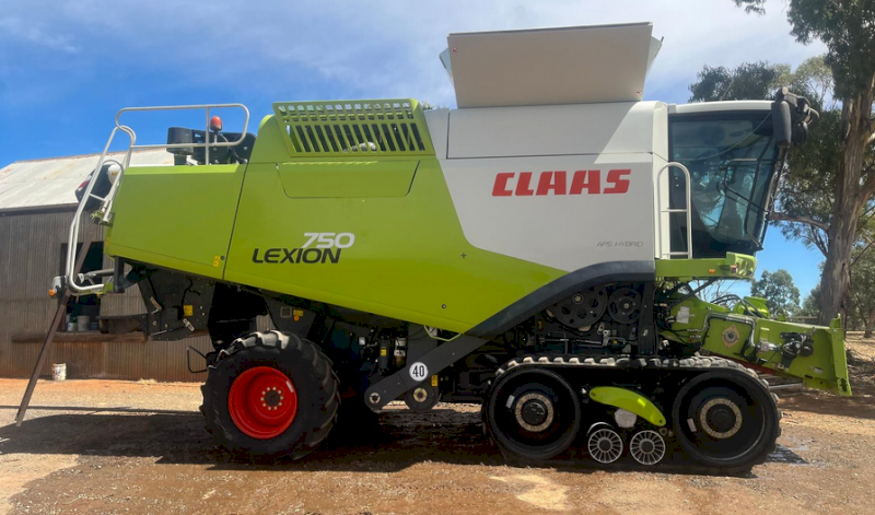 2012 Claas Lexion 750 Terra Trac Header with 45ft Draper Front and Trailer