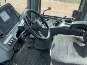 Ford 9280 Versatile Tractor