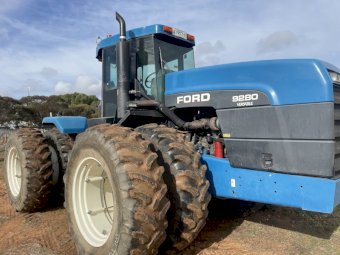 Ford 9280 Versatile Tractor