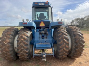 Ford 9280 Versatile Tractor