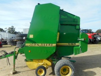 1997 John Deere 590 Round Baler