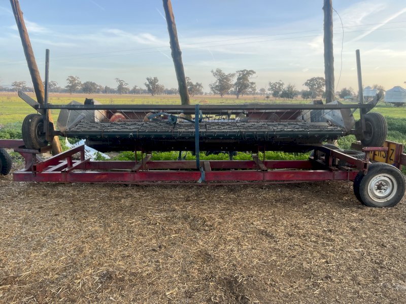 1999 Phillips 13ft Pick up Front