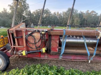 1999 Phillips 13ft Pick up Front