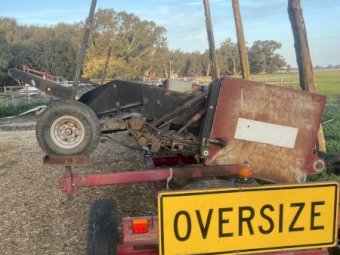 1999 Phillips 13ft Pick up Front