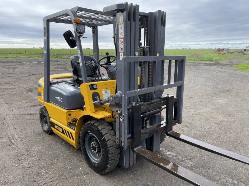 Victory Forklift VF25D 2.5 tonne