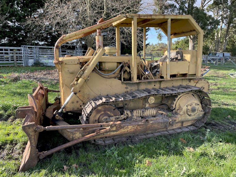 1969 Cat  D4D Dozer