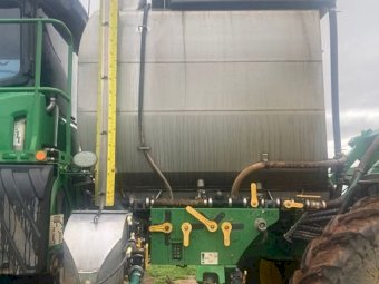 2016 John Deere R4045 Self Propelled Sprayer
