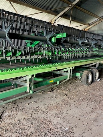 2014 John Deere 640D Draper Front