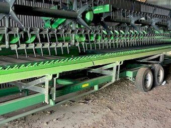 2014 John Deere 640D Draper Front