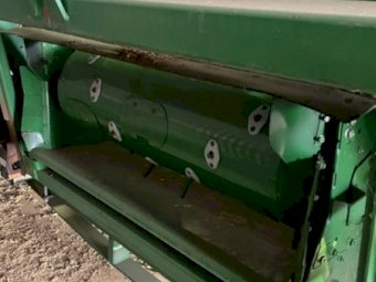 2014 John Deere 640D Draper Front