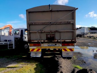 Tri Axle Convertible Semi Tipper