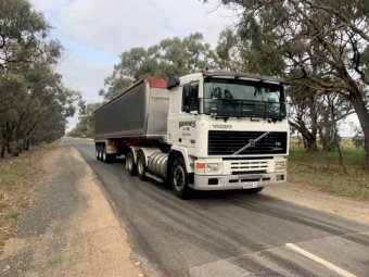 1990 Volvo F12 with 2000 Lusty SX Tipper
