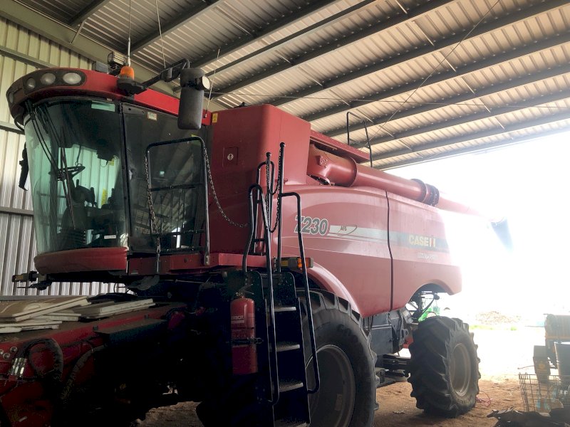 2012 Case IH 7230 Header with 40ft Draper Front