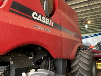 2012 Case IH 7230 Header with 40ft Draper Front