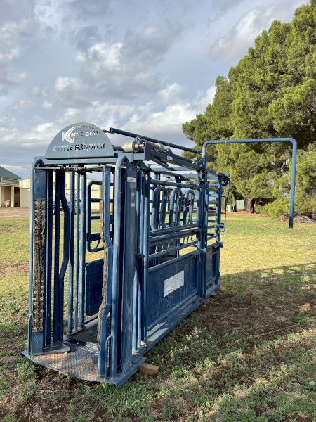 Kattle Gear Cattle Crush