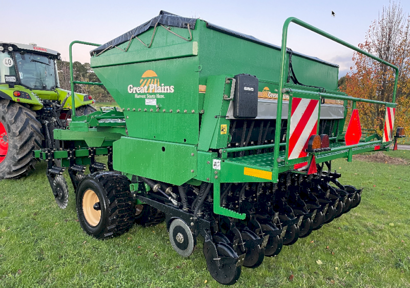 2020 Great Plains V300F Triple Disc Seeder | Farm Tender