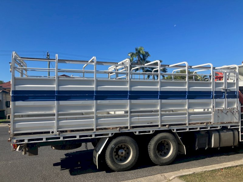 2010 Mac's Engineering 7.3 mt (24ft) Stock Crate