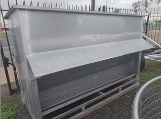 Sheep/Cattle Grain Feeder