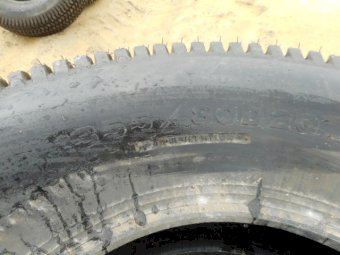 2 X Bridgestone 355/80D-20 Tyres