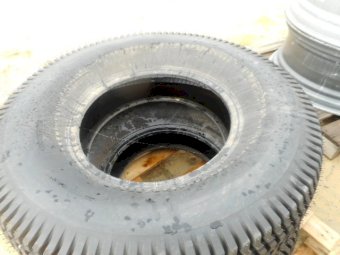 2 X Bridgestone 355/80D-20 Tyres