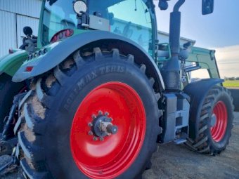 2014 Fendt 718 Tractor with FEL