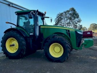 2015 John Deere 8270R Tractor