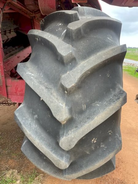 Firestone 35.5 L 32  Rice Tyres and Rims