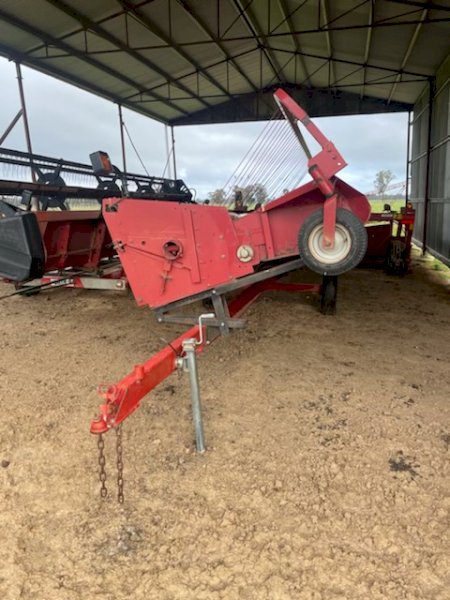 CASE IH 1015 Canola Front off a 2388 Header