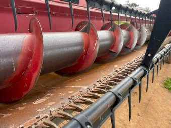 CASE IH 1010 30 ft Front