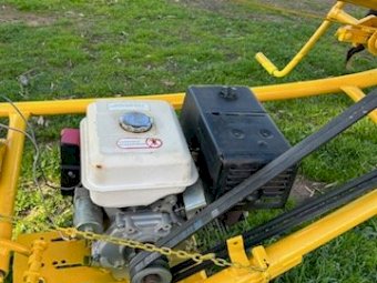 Mobilco 7" X 36' Petrol Auger