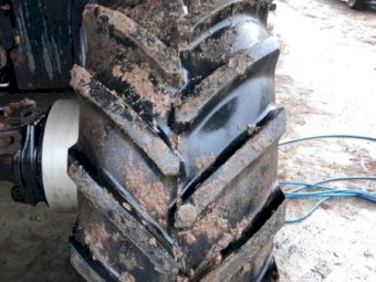 Front Tyres and Rims off a Case Magnum 340