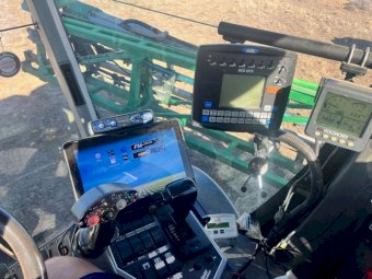 2013 Goldacres Crop Cruiser Sprayer