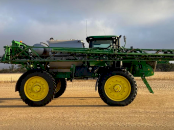 2018 John Deere R4045 Self Propelled Sprayer