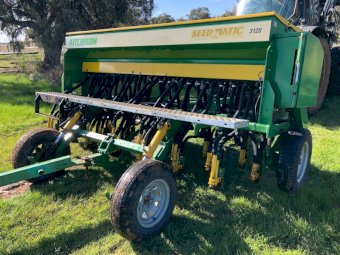 Aitchison 3120 Seed Matic Seed Drill with Roller
