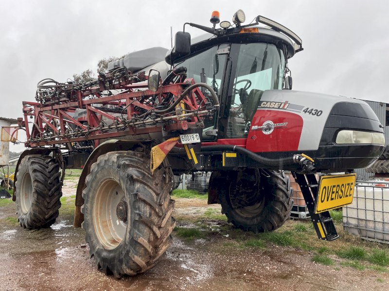 2017 Case Patriot 4430 Self Propelled Sprayer
