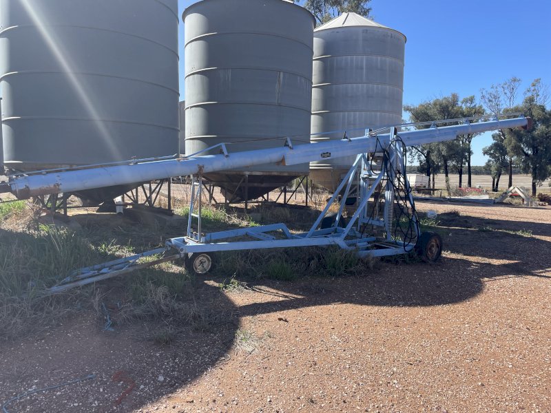 40' x 9" Cleverdons Steel Construction Auger