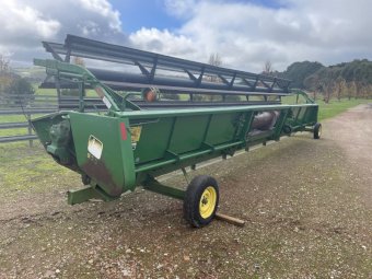 1996 John Deere 930 Header Front