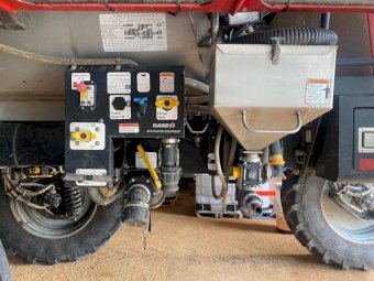 2017 Case IH 4430 Patriot SP Sprayer
