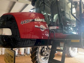 2017 Case IH 4430 Patriot SP Sprayer